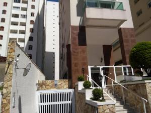 Apartamento Dulce Pitangueiras Guarujá com varanda