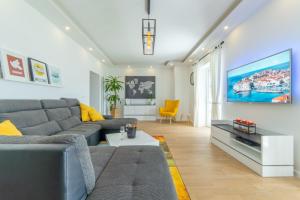 Luxury 5 Apartment by Guide Sleep