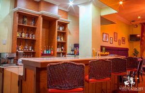 White Knight Hotel Intramuros