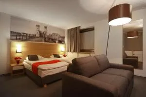 Link Hotel - Waćmerek