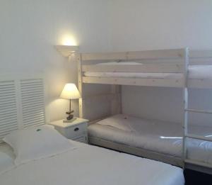 Hotels Hotel Orange Marine : Chambre Quadruple (2 Adultes + 2 Enfants)