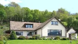 斯容切雷根美景旅馆 - 金洛赫利文