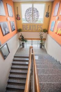 City Hotel B&B, reception 24 7, 800m od-from R1, free parking