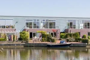 Nautic Rentals - Marinapark Oude-Tonge - Oude-Tonge