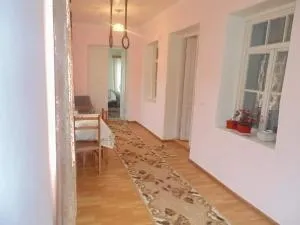 Jimsher Naveriani Guesthouse - Khushto-Syrt