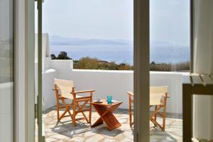 amazing sea view luxury villa for 6 guests Paros Greece