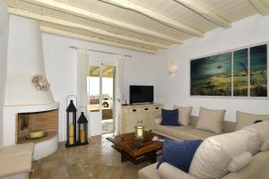 amazing sea view luxury villa for 6 guests Paros Greece