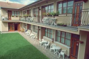 K-plus penzión - 什图罗沃