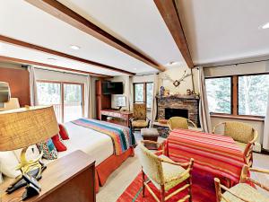 Dual Slopeside Studios Unit #301 and #302