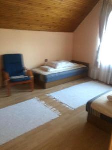 Three-Bedroom Apartment room in Ady Endre 9.A