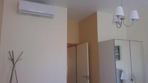 Downtown Porto with PARKING next to subway