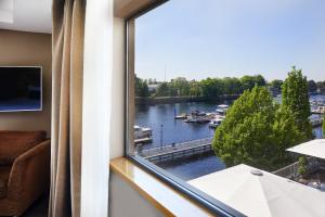 Superior Room with River view room in Radisson Blu Hotel Athlone