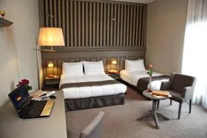 Ξενοδοχείο Ροδόπη (Rodopi Hotel)