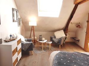 B&B / Chambres d'hotes La Maison Rouge Ladoix - Proche Beaune : photos des chambres
