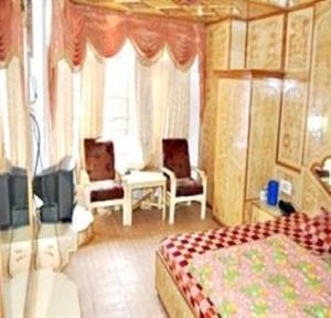 Hotel Gulmarg Regency