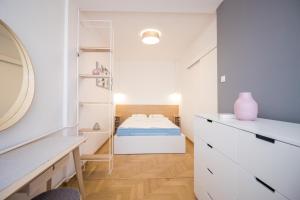 Apartment room in Arena's finest apartment