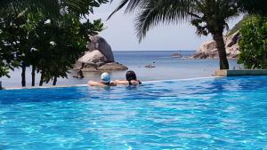 Montalay Beach Resort hotel, 
Koh Tao, Thailand.
The photo picture quality can be
variable. We apologize if the
quality is of an unacceptable
level.