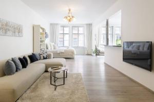 Stylish, Light-Filled Home in the Historic Center