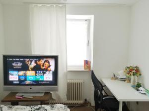 Business Apartment VAT Invoice Near Metro