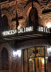 Princesa Galiana hotel, 
Toledo, Spain.
The photo picture quality can be
variable. We apologize if the
quality is of an unacceptable
level.