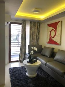 *3BR*3Bath Fully Furnished Town House - BICOL