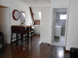 Appartements F3 2CHBS TOUT EQUIPE SULLY CENTRE : photos des chambres