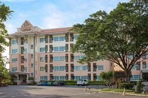 C-House & Residence Hotel Amata City - Pluak Daeng