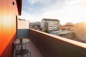 LovelyStay - Oren Dukes House