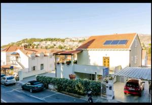 Villa Mikica - above Sunset beach