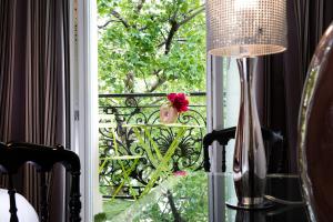 Hotels Hotel Plaza Elysees : photos des chambres