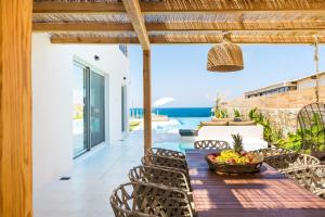 La Casa di Mare, Luxury SeaFront Villa with Private Pool, Whirlpools & Sauna, By ThinkVilla