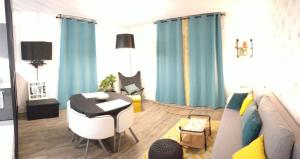 Appartements Les Cles du Bonheur by Beds4Wanderlust, 47m2 avec Terrasse privative & Parking-RER B TGV 10min-Orly 20min : photos des chambres