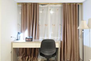 Best Price Spacious Studio Apartment at H Residence near MT Haryono By Travelio