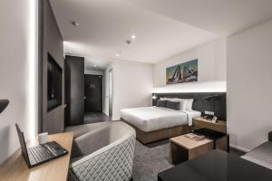 Den King Room (includes breakfast for 1 person only) room in Hyatt House Kuala Lumpur Mont Kiara
