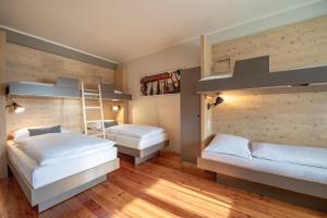 Comfort Quintuple Room room in JUFA Hotel Maria Lankowitz