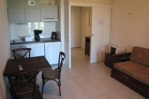 Appartements Apartment with dishwasher near Le Teich : photos des chambres