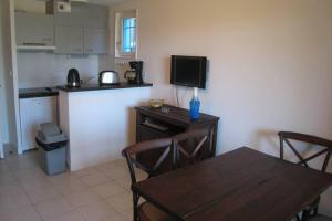 Appartements Apartment with dishwasher near Le Teich : photos des chambres