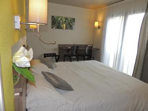 Hotels The Originals Boutique, Hotel La Chaussairie, Rennes Sud (Inter-Hotel) : photos des chambres