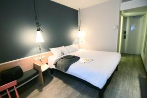 Hotels Ibis Nantes la Beaujoire Parc Expo : photos des chambres