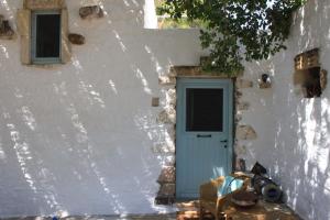 Charming Leros Hideaway | Serenity & Privacy