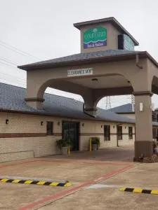 纳塞牛津旅馆及套房酒店 - 阿尔文