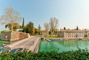 Double Room with Balcony room in Hotel Bell'arrivo
