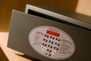 Triple Room room in Hotel La Sèquia Molinar