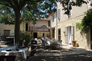 Maisons d'hotes le clos du Patre : Chambre Triple Confort avec Douche