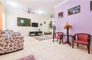 Homestay Rini Zikry