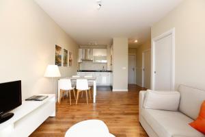 Appartements Luxury apartment with sea view in Hendaye (France) : photos des chambres