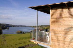 Maisons de vacances Cozy studio with dishwasher in the beautiful green ValJoly : photos des chambres