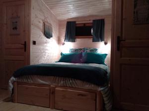 B&B / Chambres d'hotes Les Cabanes de Gros Bois : photos des chambres