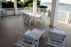 Beautiful Villa 6 Metres From Sea