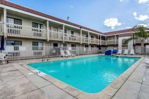 Studio 6-Buttonwillow, CA